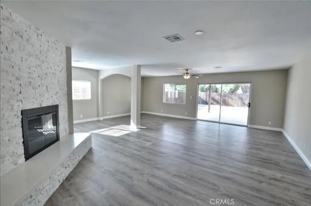31759 Shelter, Thousand Palms