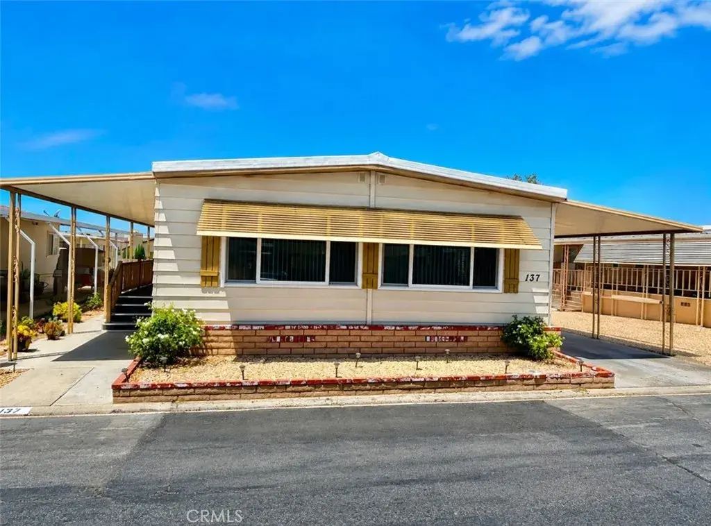 2205 W Acacia 137, Hemet