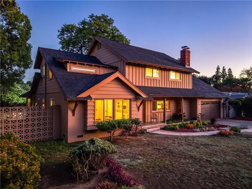 846 W 10th Street, Claremont