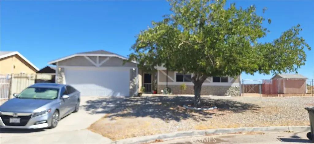 10450 Cimmeron Trail Drive, Adelanto