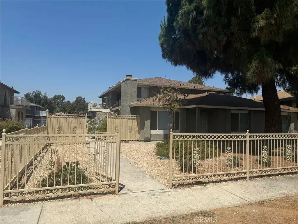 1209 Oxford Drive C, Redlands