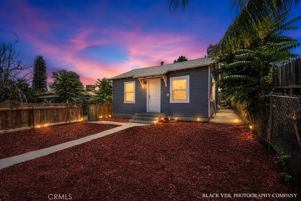 2003 Virginia Street, Bakersfield