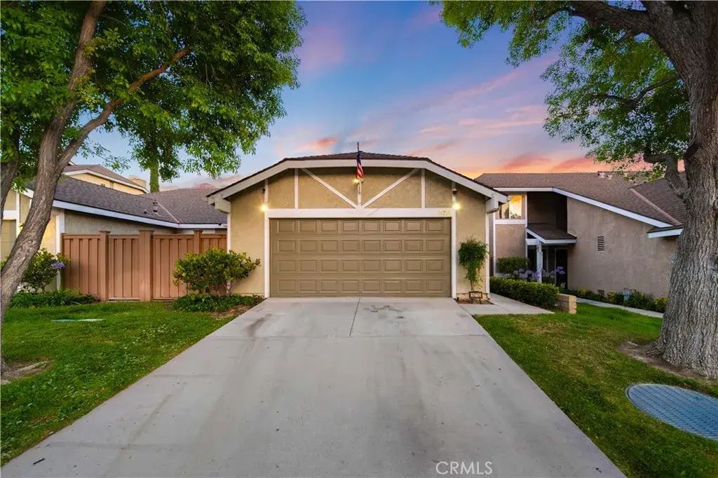 16710 Shinedale Drive, Canyon Country