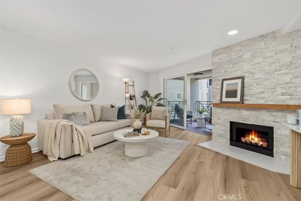 200 Pacific Coast Highway M50, Huntington Beach