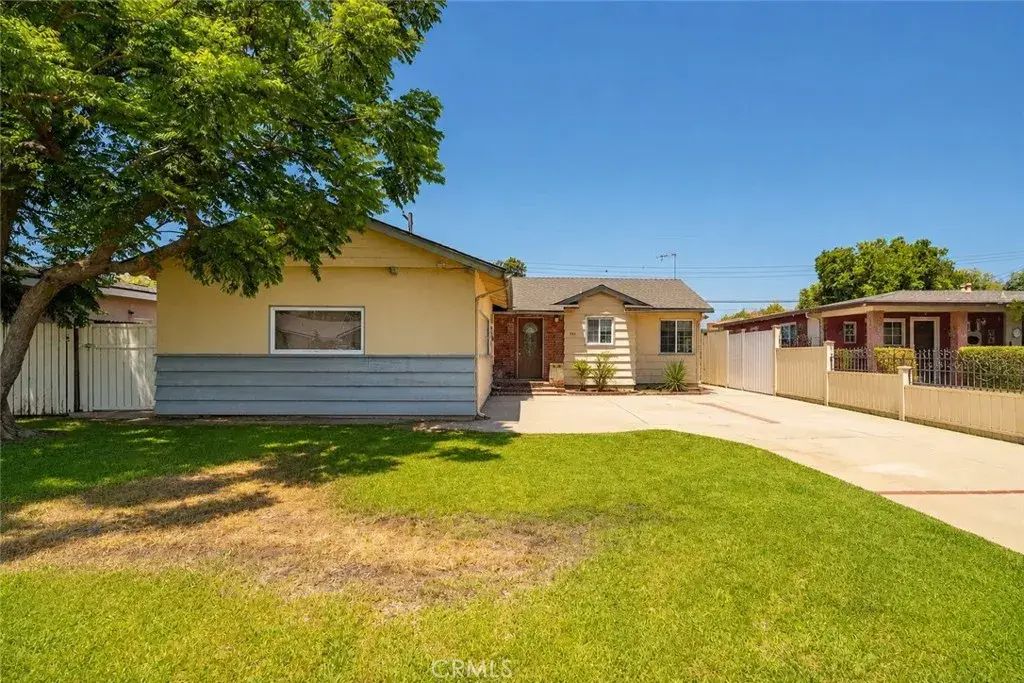 733 S Bender Avenue, Glendora