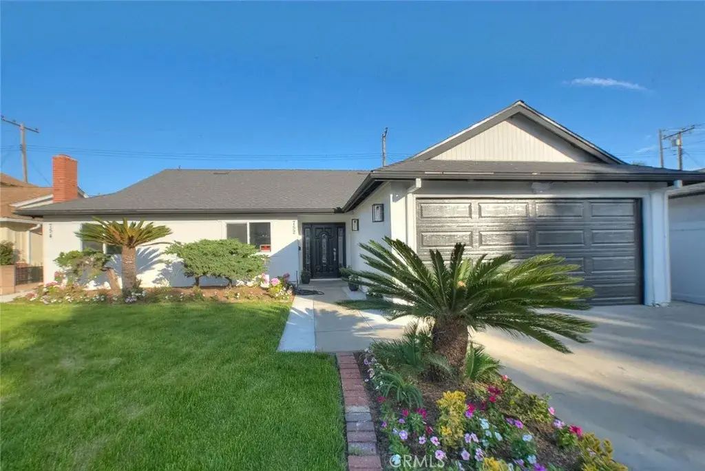 752 Rio Del Sol Avenue, Montebello