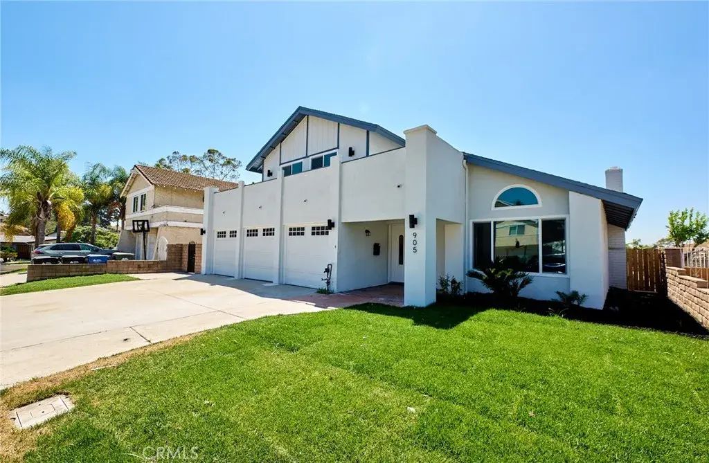 905 Brighton Way, Montebello