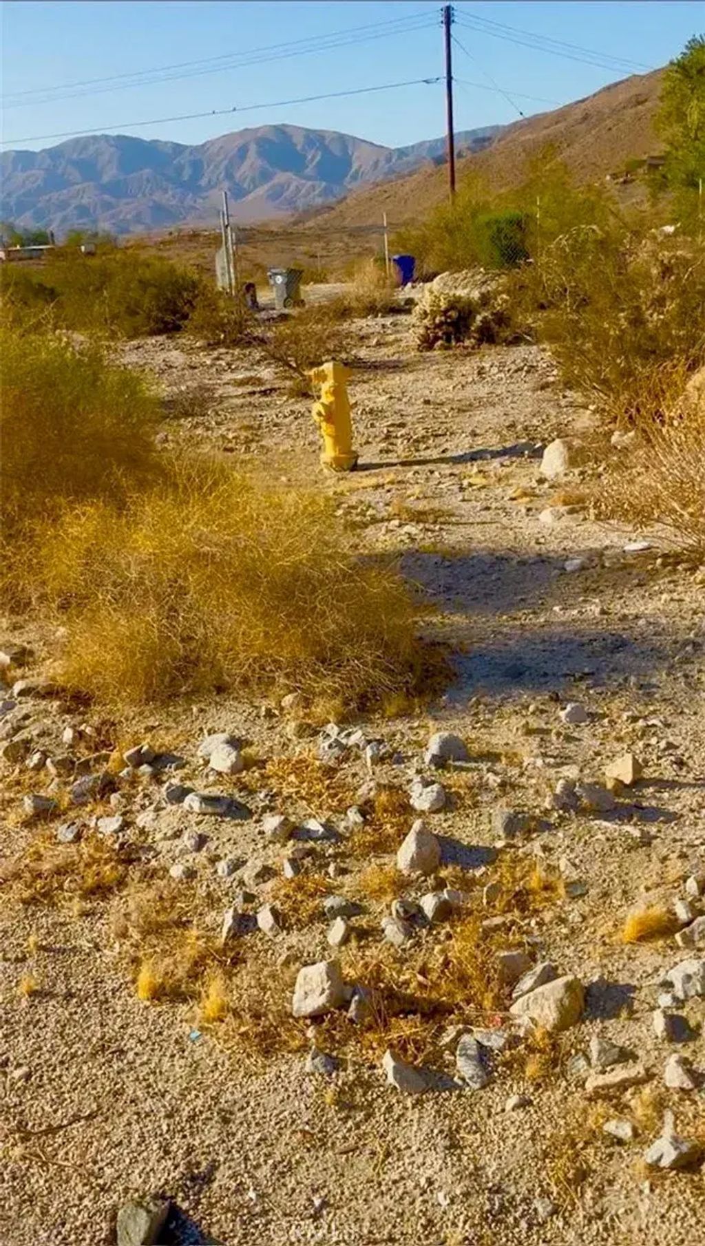 81620 Dillon, Desert Hot Springs