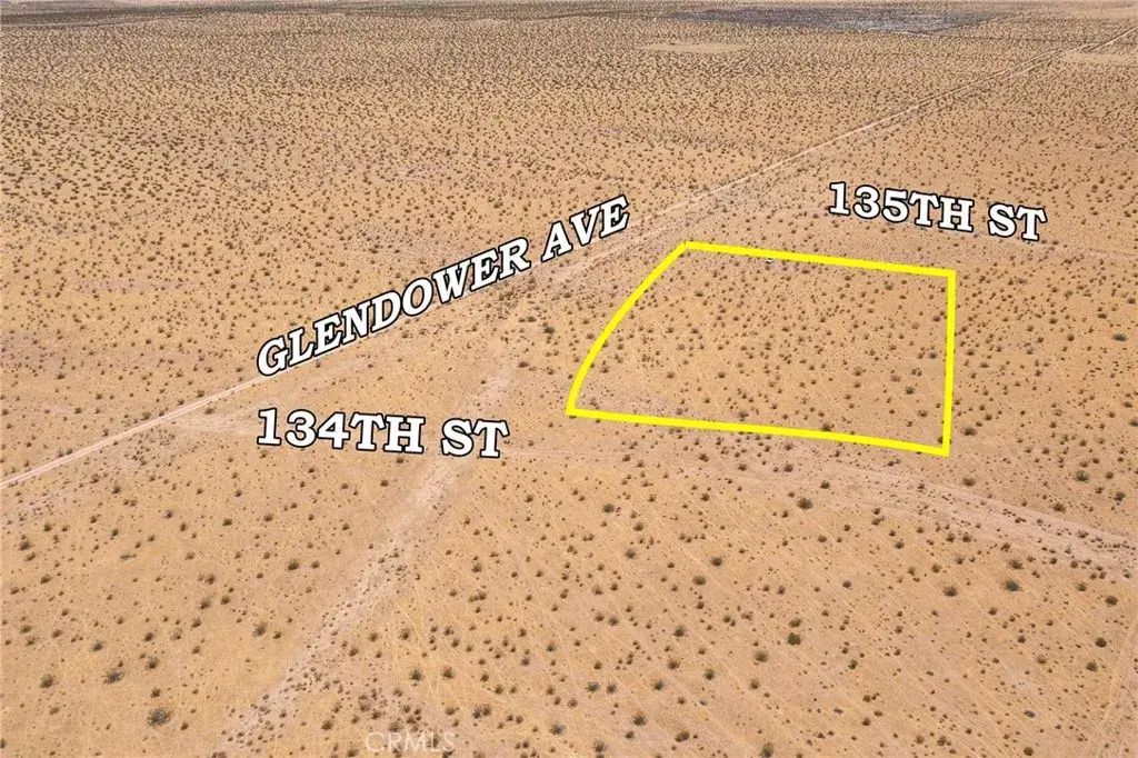 13400 Glendower, Edwards