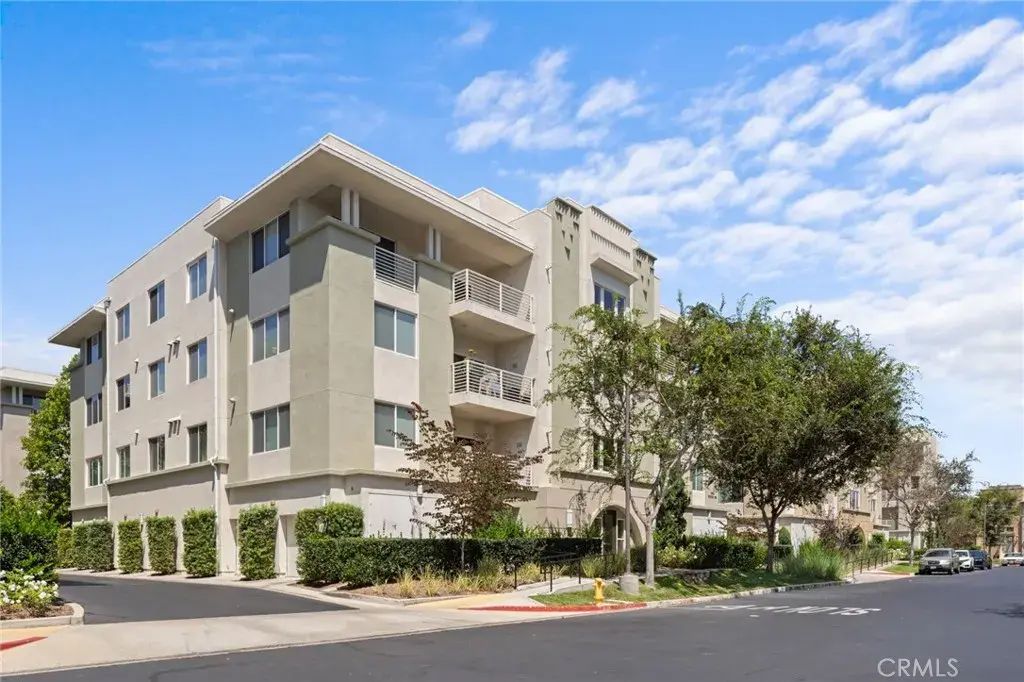 13021 Central 303, Hawthorne