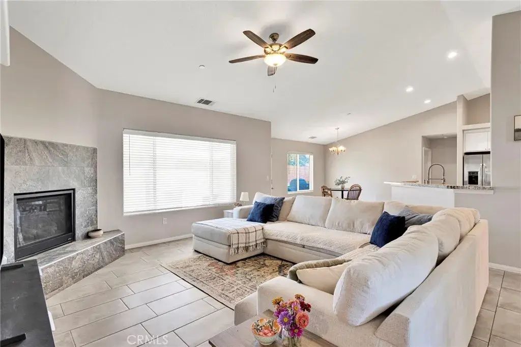 17889 Sycamore, Hesperia