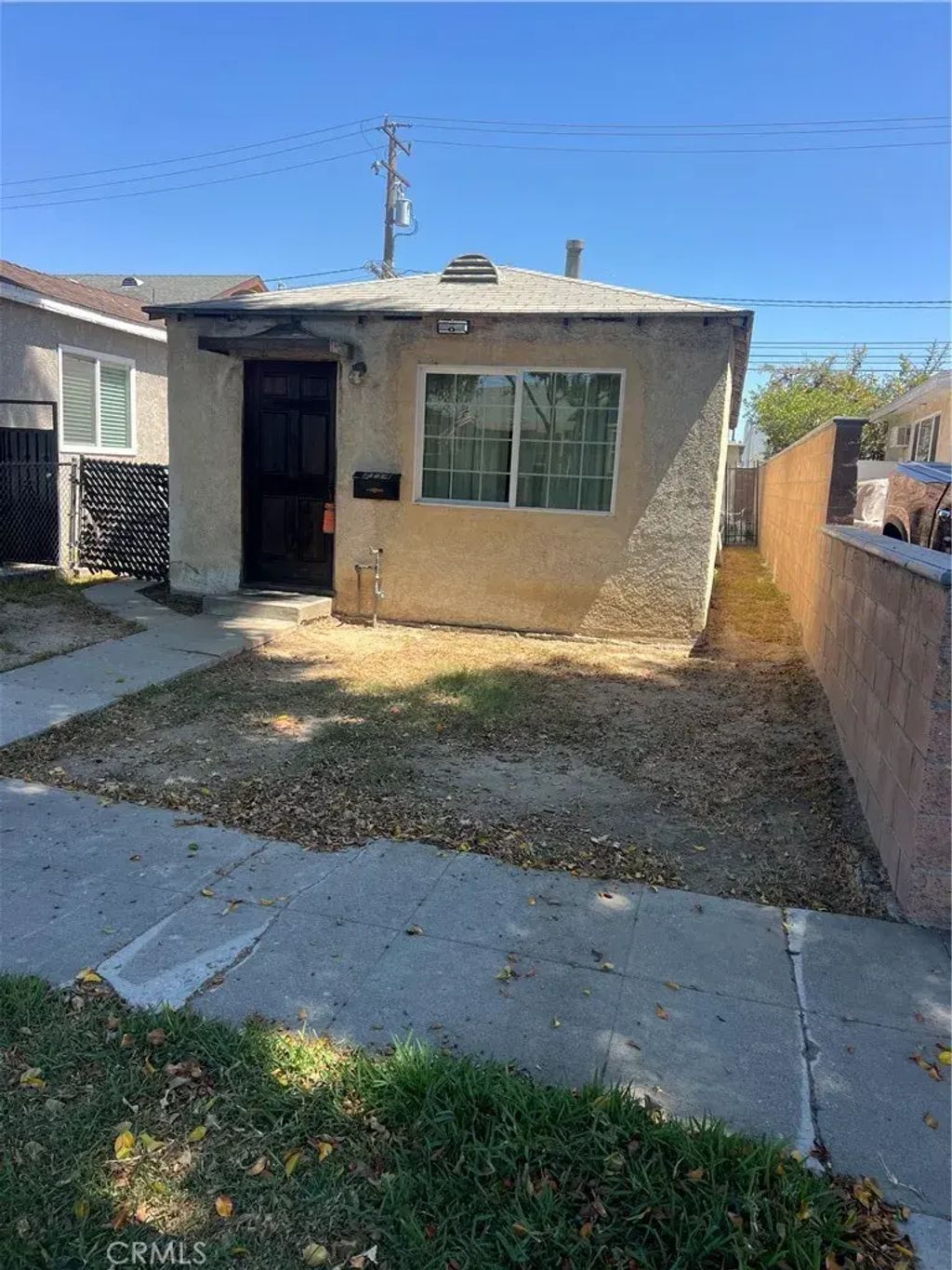2114 Cowlin, Commerce