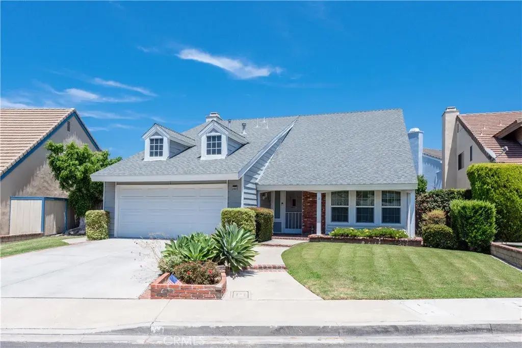 11 Bragg, Irvine