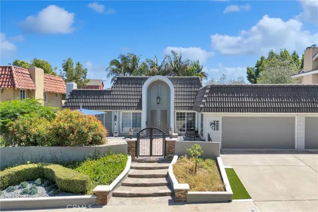 6380 E Bixby Hill, Long Beach