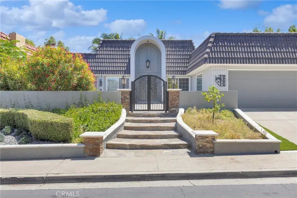 6380 E Bixby Hill, Long Beach