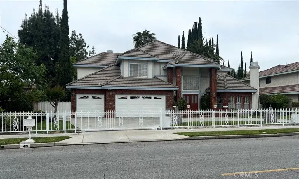 1419 Holly Avenue, Arcadia