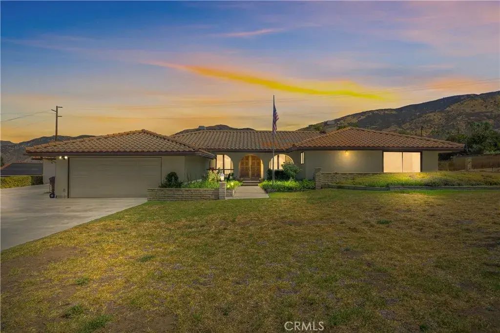 35174 Ivy, Yucaipa