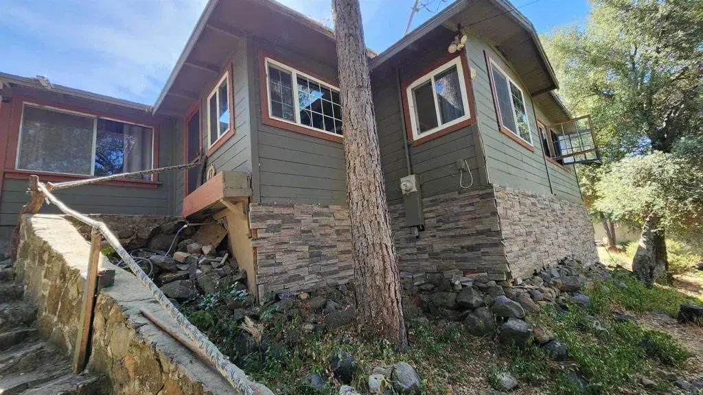 9800 Oak Grove Drive, Descanso