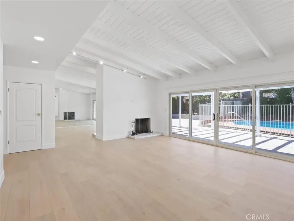 23119 Gainford Street, Woodland Hills