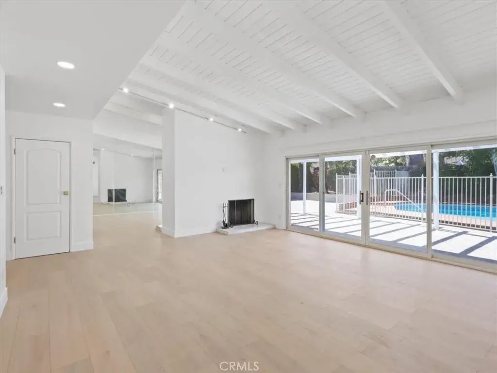 23119 Gainford Street, Woodland Hills