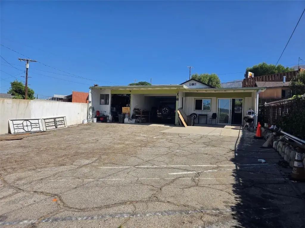 3251 Kentucky, Glendale