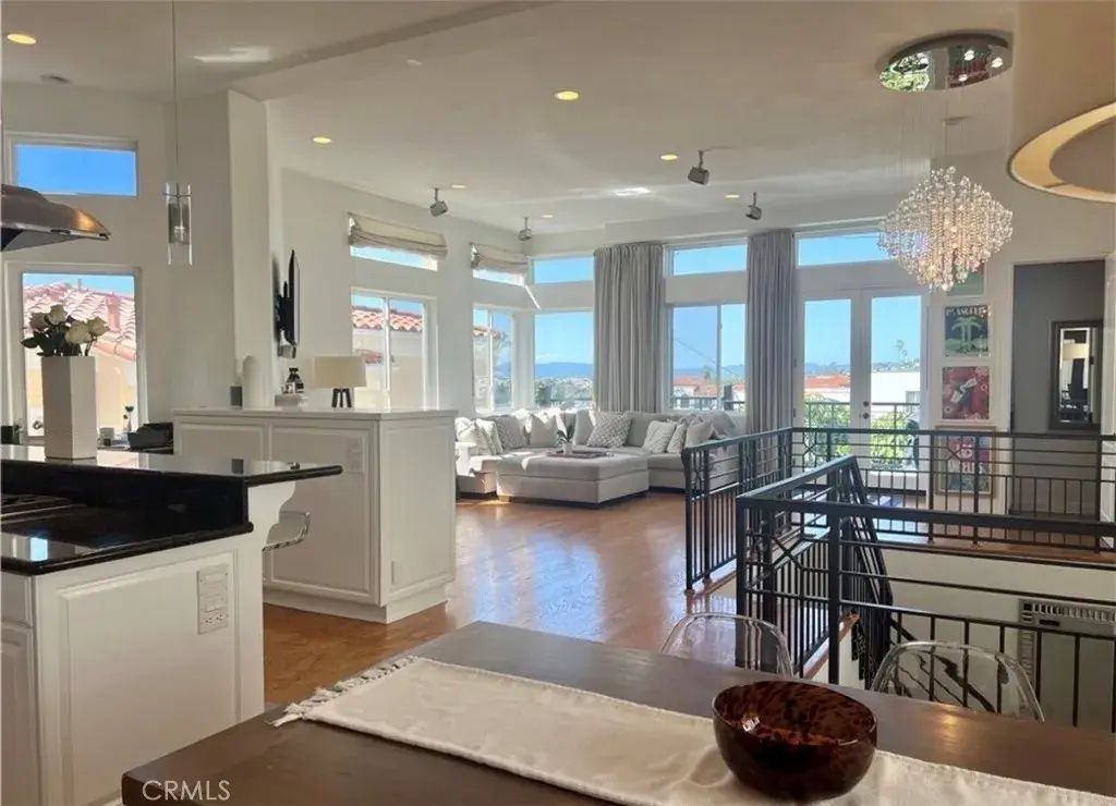 703 11th Street, Hermosa Beach