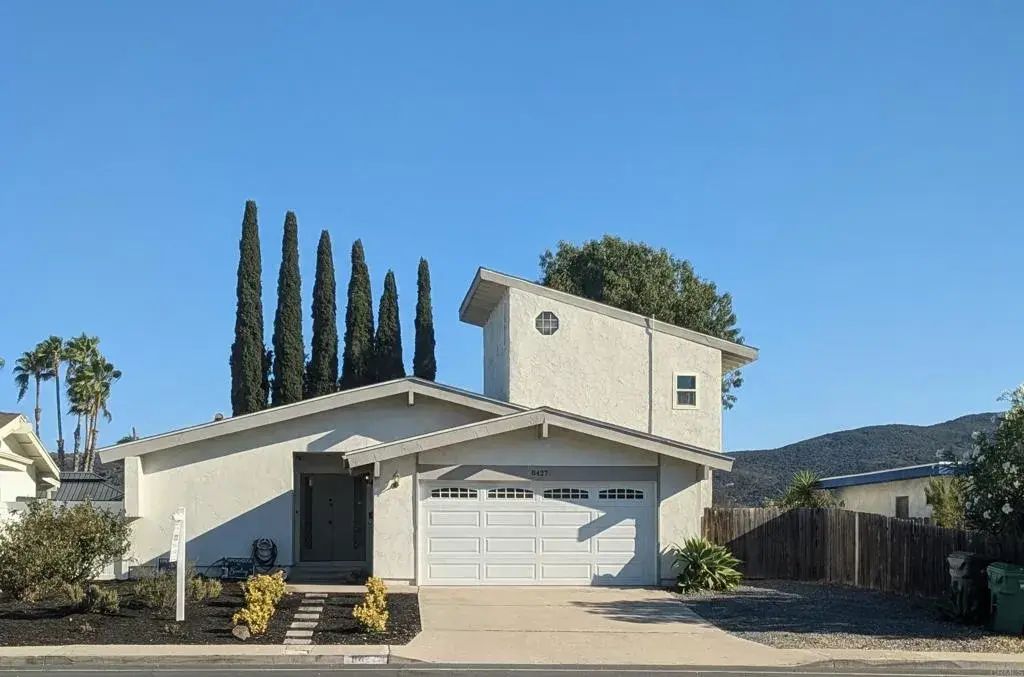 8427 Carlton Oaks Drive, Santee