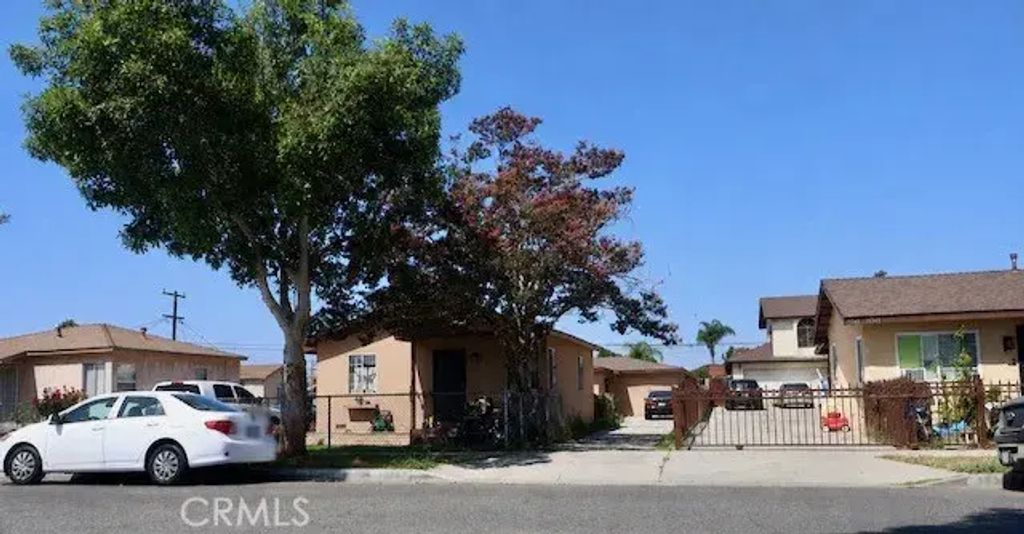 15347 Virginia Avenue, Paramount