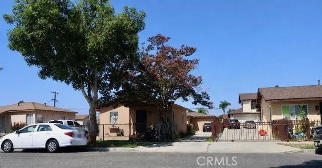 15347 Virginia Avenue, Paramount