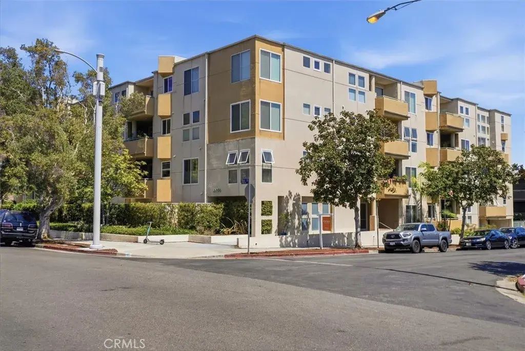 10790 Rose Avenue 304, Los Angeles