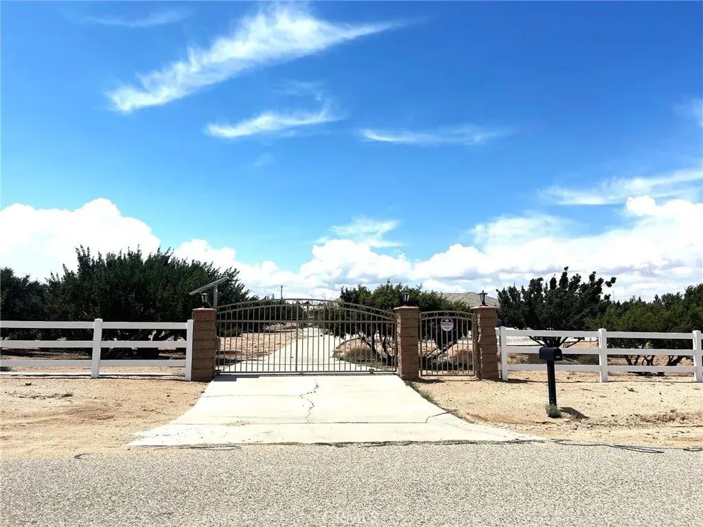 7076 Cataba Road, Oak Hills
