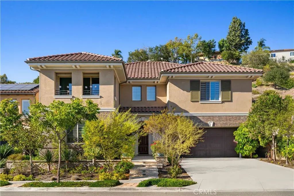 1151 Summit Oak, Lake Forest