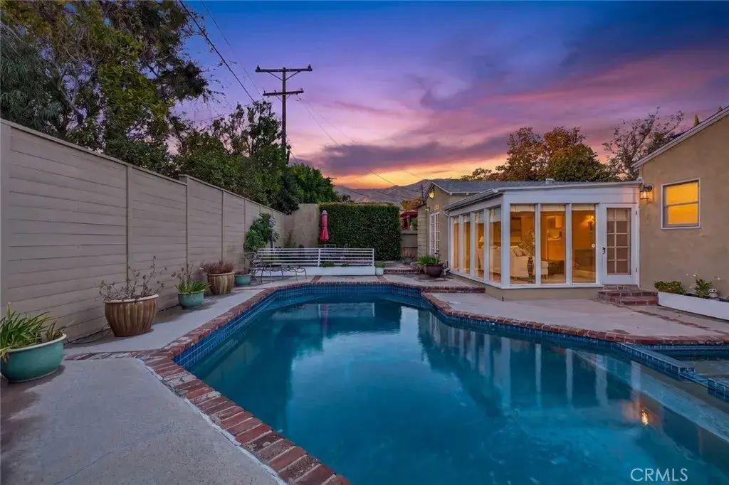1321 Graynold, Glendale