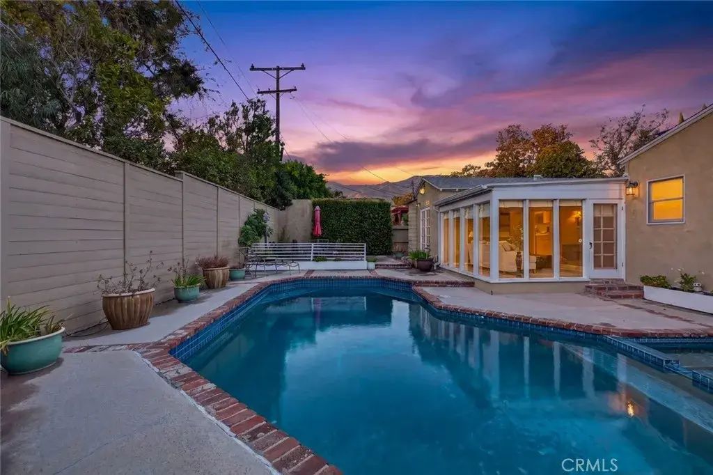 1321 Graynold, Glendale