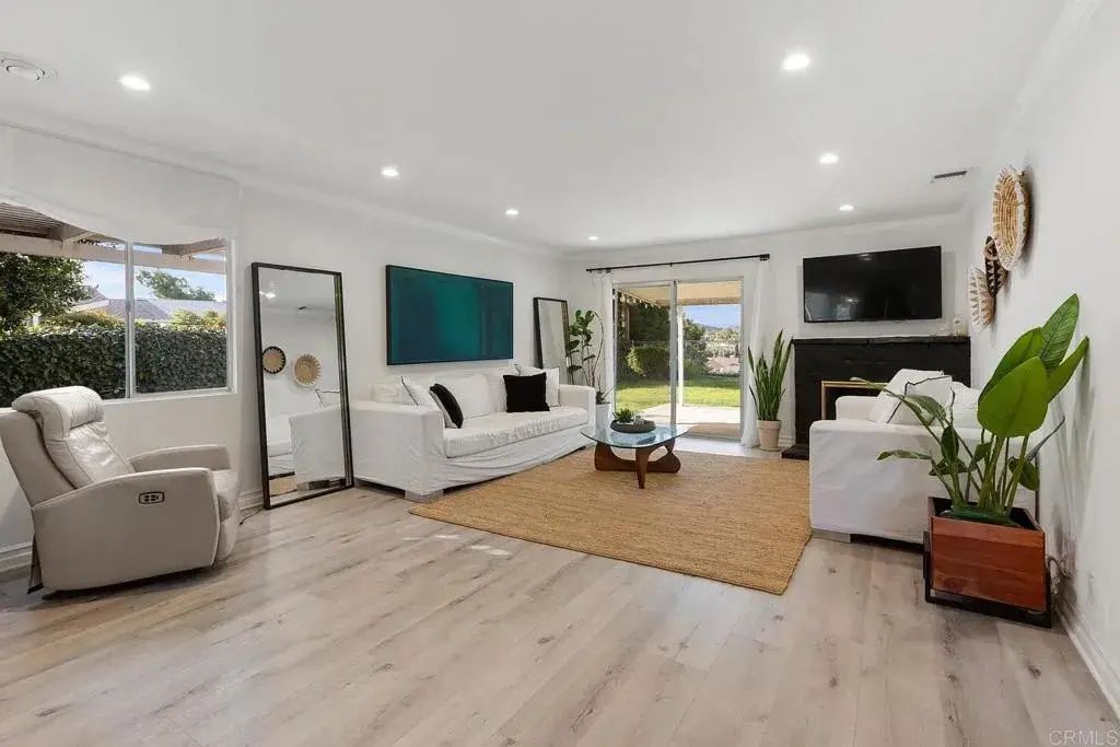 183 Sandberg Street, Thousand Oaks