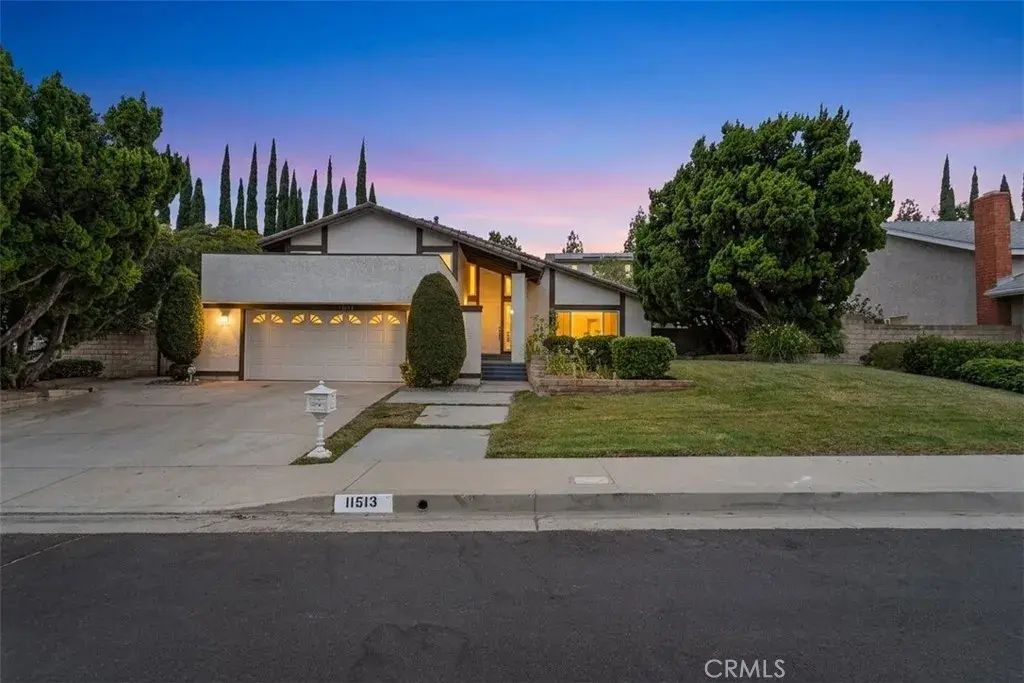 11513 Pala Mesa, Los Angeles