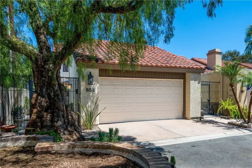 653 Park, Long Beach