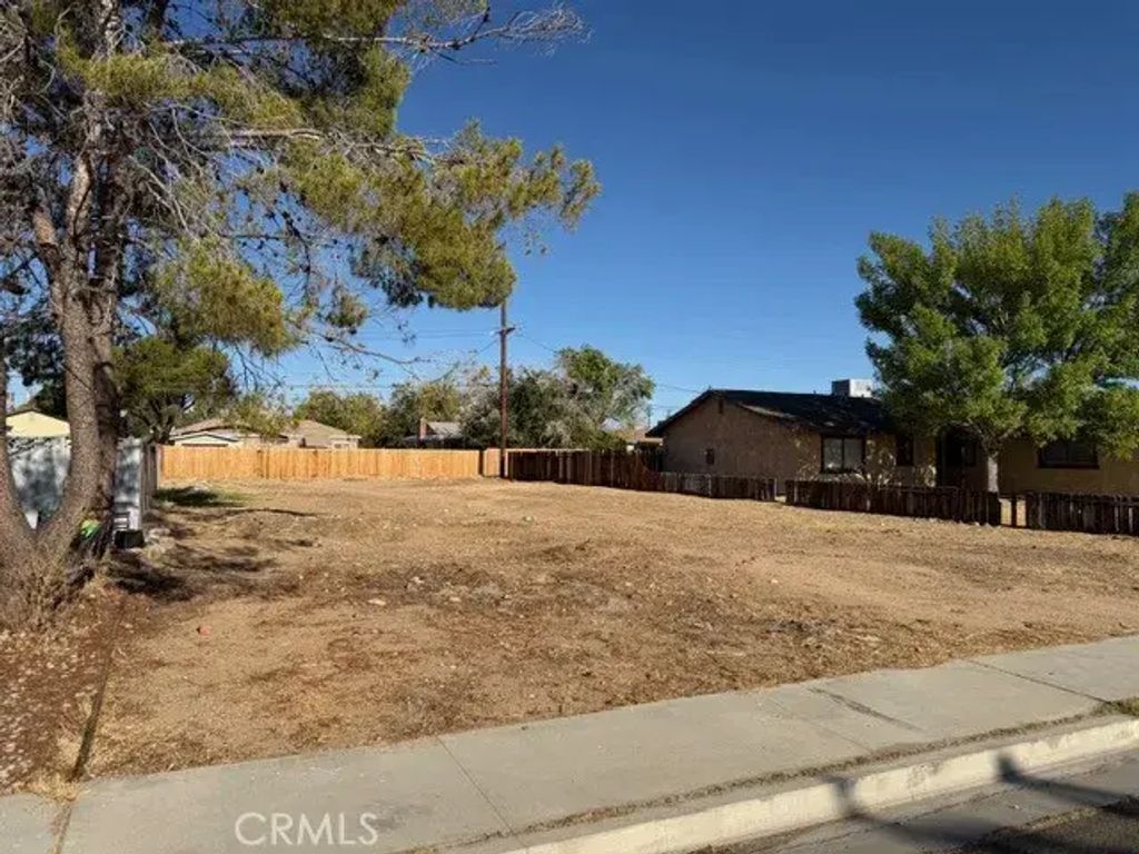 S Holly Canyon, Ridgecrest