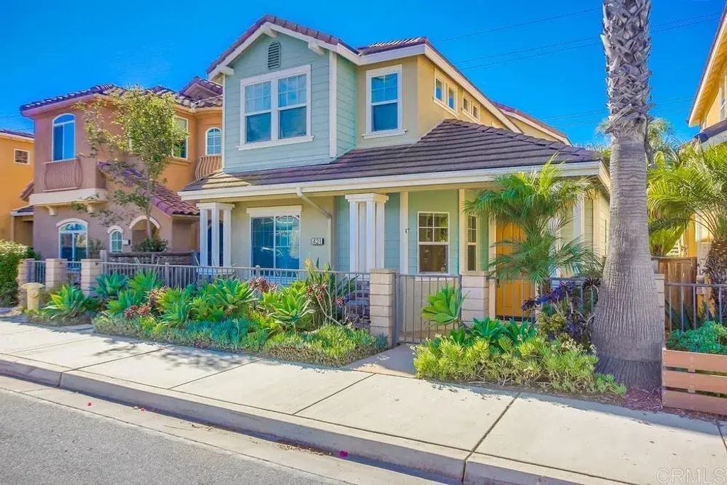 421 N Cedros Ave, Solana Beach