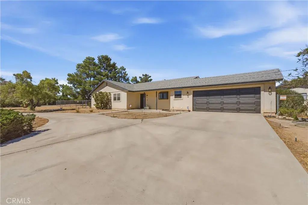 16239 Chippewa, Apple Valley