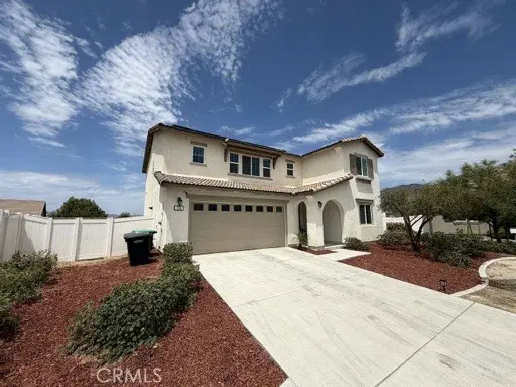 114 Snowberry Court, San Jacinto