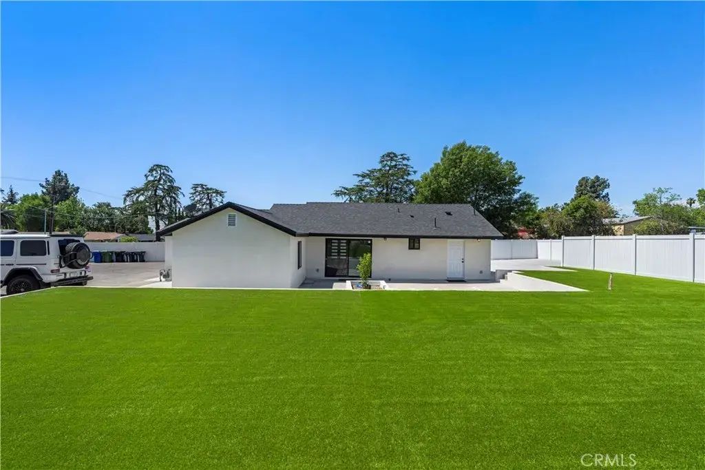 11549 Kagel Canyon Street, Sylmar