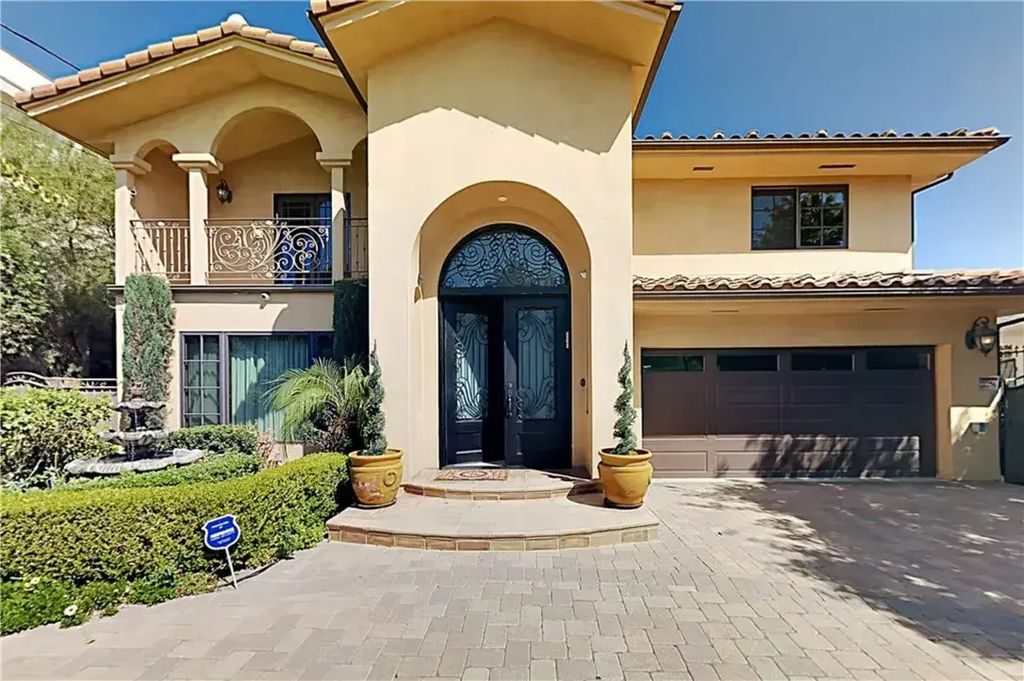 12403 Erwin Street, North Hollywood