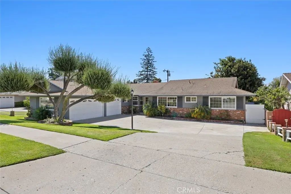 48 Mansfield Lane, Camarillo