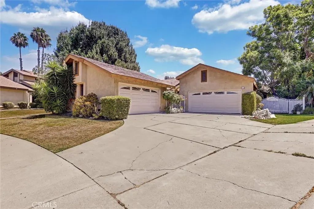 175 S Woodlawn, Orange