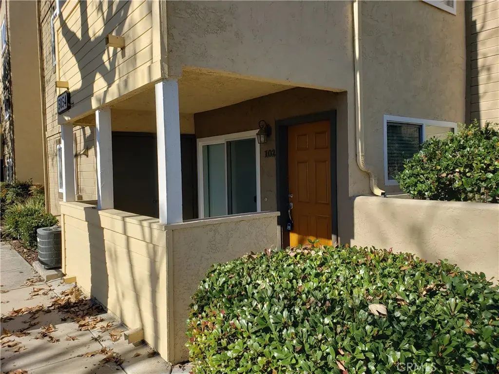 5054 Los Morros Way 102, Oceanside