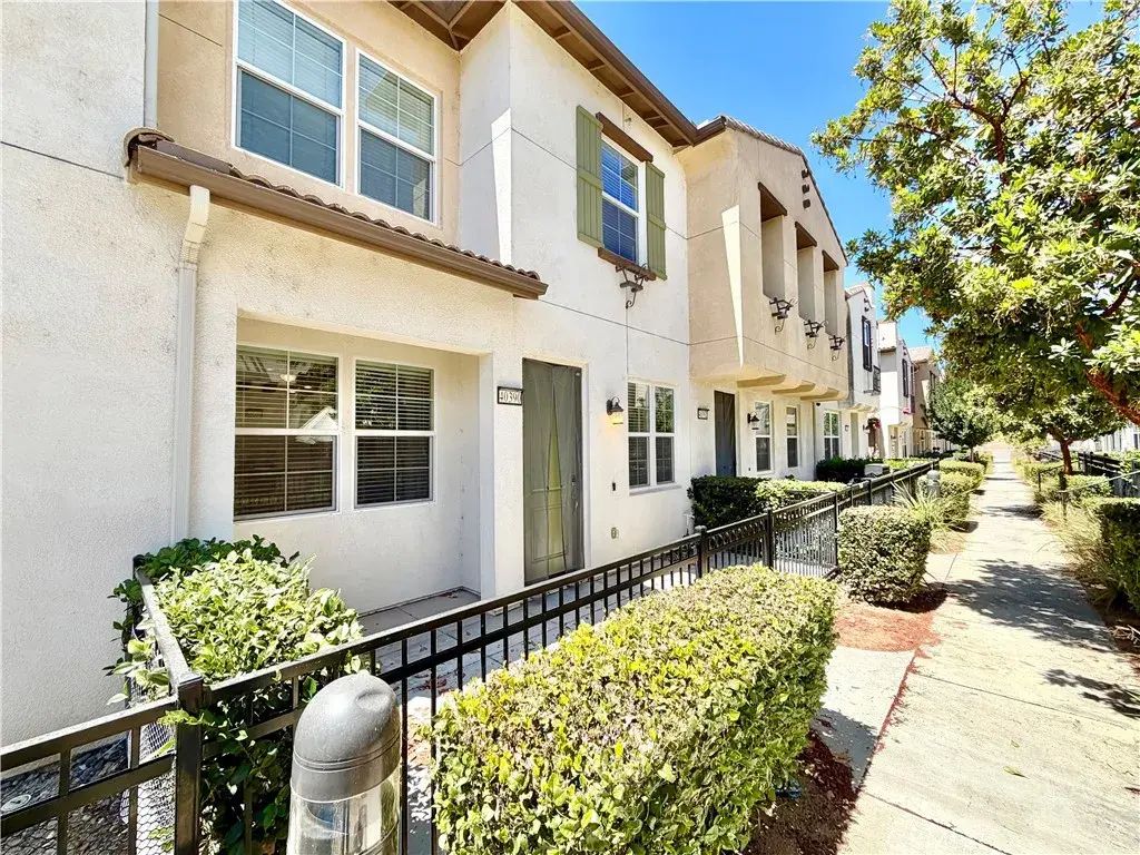 40390 Calle Real, Murrieta