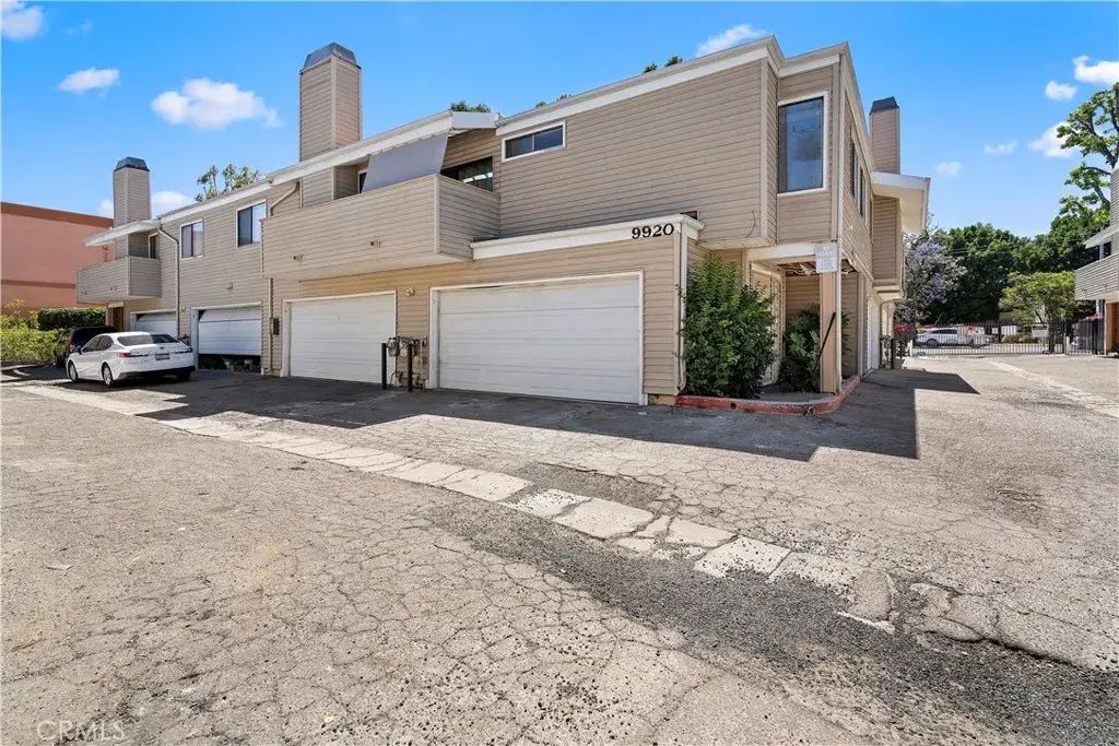 9920 Sepulveda, Los Angeles