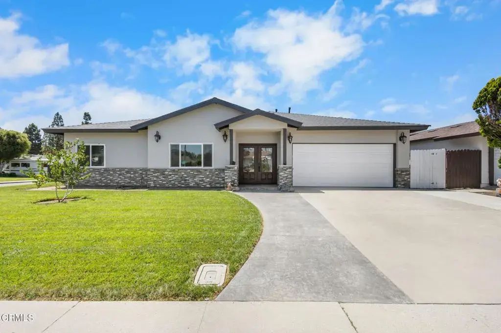 817 N Calle La Sombra, Camarillo