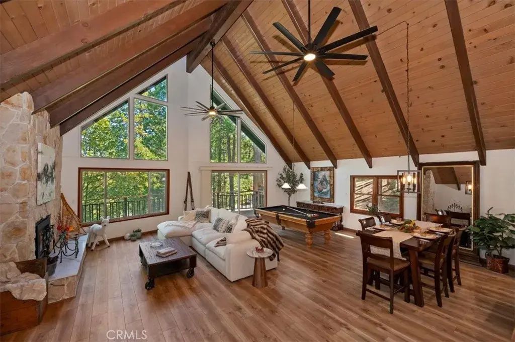 260 El Dorado Drive, Lake Arrowhead